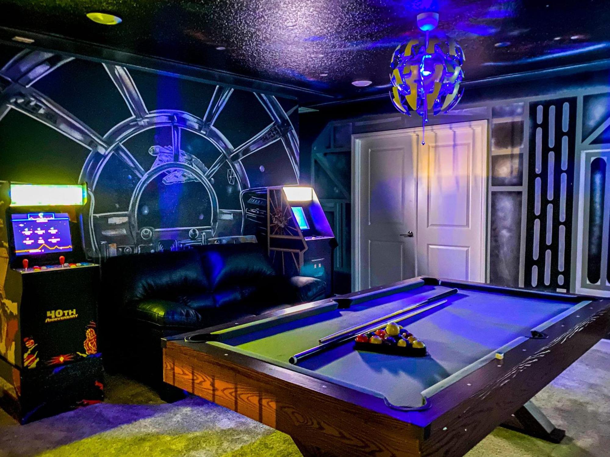 Magical Family Vacation Home Near Disney World At Storey Lake, Star Wars Gameroom, Pool, Theater, Mickey Slide, Sleeps Up To 28 Kissimmee Exterior photo
